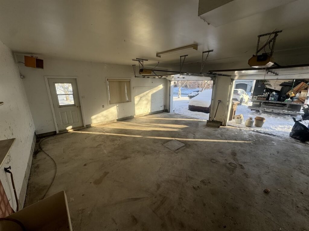 Empty garage floor after the cleanout