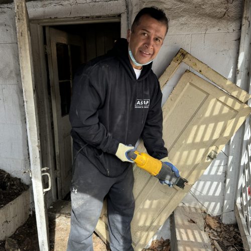 second to last photo on _for home_ (leave the ones before)